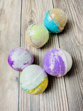 Load image into Gallery viewer, Bath Bombs - Pack of 3
